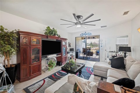 Casa en venta en Port Charlotte, Florida, 2 dormitorios, 146.88 m2 № 1770039 - foto 20
