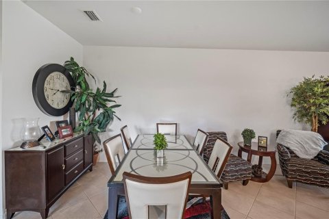 Casa en venta en Port Charlotte, Florida, 2 dormitorios, 146.88 m2 № 1770039 - foto 24