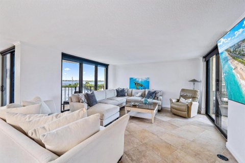 Condominio en venta en Riviera Beach, Florida, 2 dormitorios, 141.21 m2 № 2183821 - foto 7