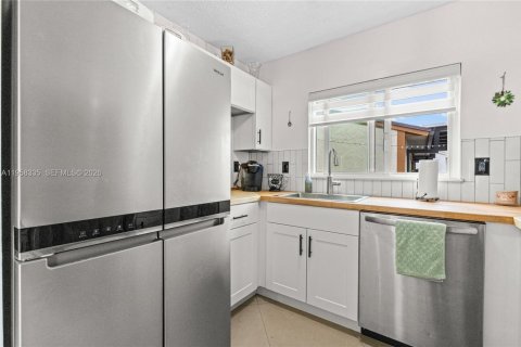 Купить виллу или дом в Катлер-Бей, Флорида 3 спальни, 153.29м2, № 2017761 - фото 11