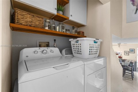 Купить виллу или дом в Катлер-Бей, Флорида 3 спальни, 153.29м2, № 2017761 - фото 14