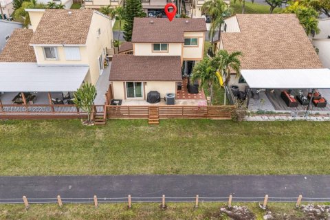 Купить виллу или дом в Катлер-Бей, Флорида 3 спальни, 153.29м2, № 2017761 - фото 29