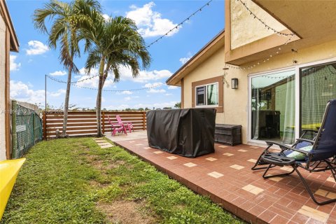 Купить виллу или дом в Катлер-Бей, Флорида 3 спальни, 153.29м2, № 2017761 - фото 23