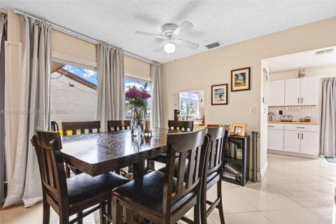 Купить виллу или дом в Катлер-Бей, Флорида 3 спальни, 153.29м2, № 2017761 - фото 8