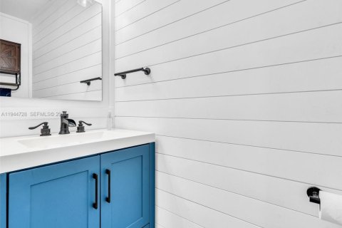 Townhouse in Sunrise, Florida 3 bedrooms, 134.15 sq.m. № 2002694 - photo 20