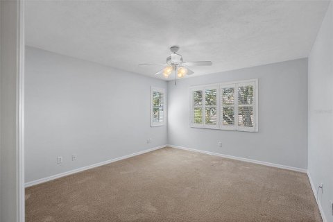 House in Saint Petersburg, Florida 4 bedrooms, 284.75 sq.m. № 1571498 - photo 30