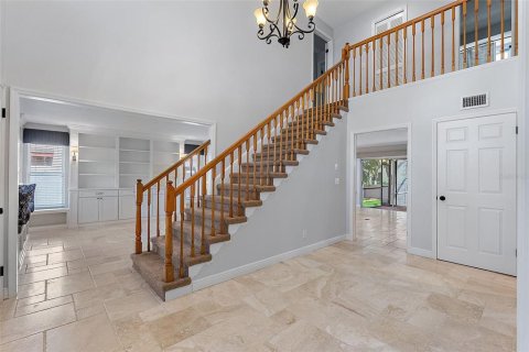 House in Saint Petersburg, Florida 4 bedrooms, 284.75 sq.m. № 1571498 - photo 7