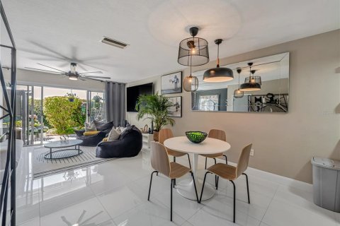 Condominio en venta en Apopka, Florida, 2 dormitorios, 99.68 m2 № 1680923 - foto 15