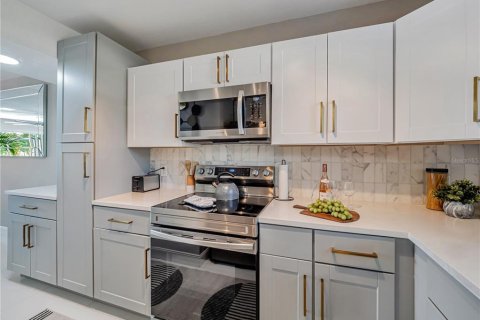 Condominio en venta en Apopka, Florida, 2 dormitorios, 99.68 m2 № 1680923 - foto 7
