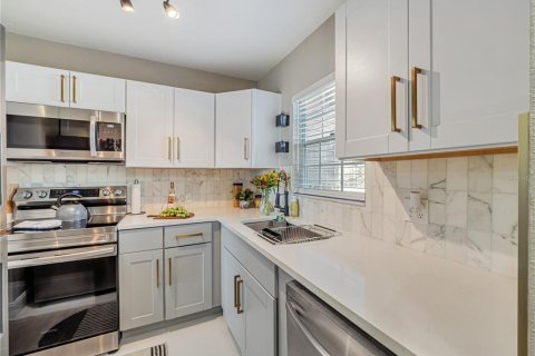 Condominio en venta en Apopka, Florida, 2 dormitorios, 99.68 m2 № 1680923 - foto 6