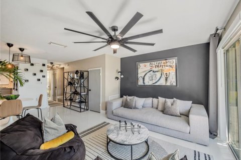 Condominio en venta en Apopka, Florida, 2 dormitorios, 99.68 m2 № 1680923 - foto 20
