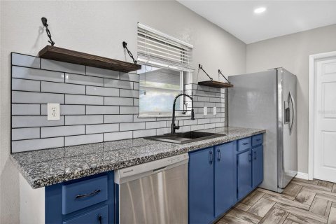 Casa en venta en Port Charlotte, Florida, 3 dormitorios, 121.33 m2 № 2126050 - foto 7