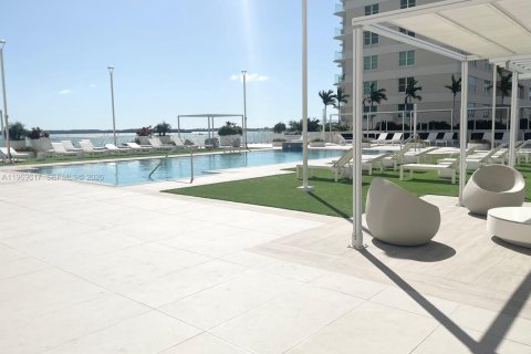 Copropriété à vendre à Miami, Floride: 2 chambres, 89.93 m2 № 2030357 - photo 9