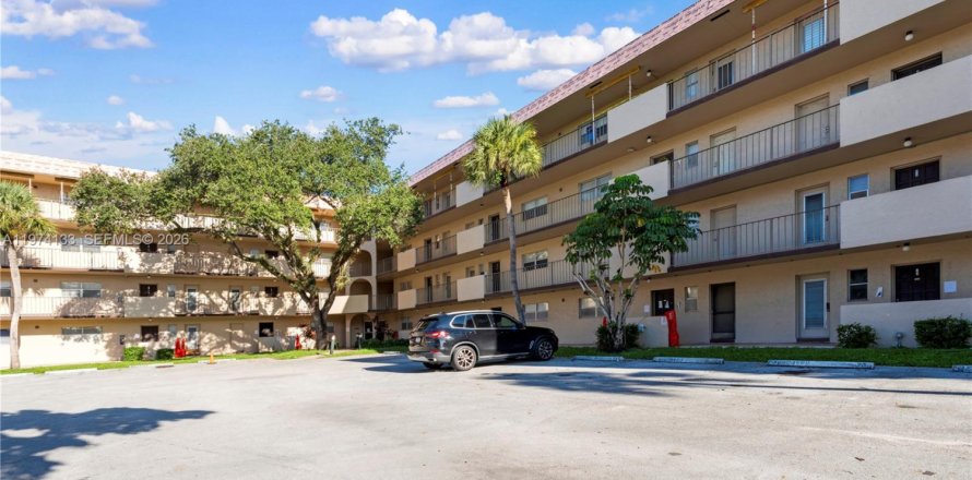 Condo à Lauderhill, Floride, 1 chambre  № 2036447