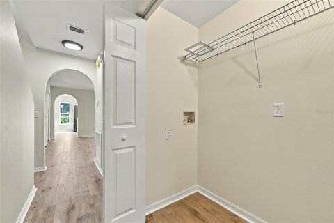 Townhouse in Tampa, Florida 3 bedrooms, 163.88 sq.m. № 2413656 - photo 16