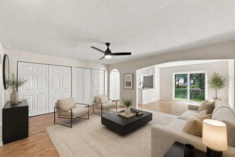 Townhouse in Tampa, Florida 3 bedrooms, 163.88 sq.m. № 2413656 - photo 7