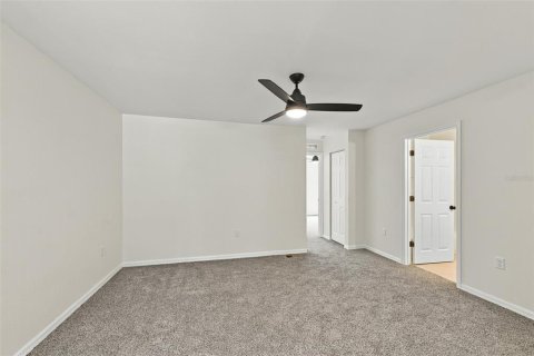 Townhouse in Tampa, Florida 3 bedrooms, 163.88 sq.m. № 2413656 - photo 27