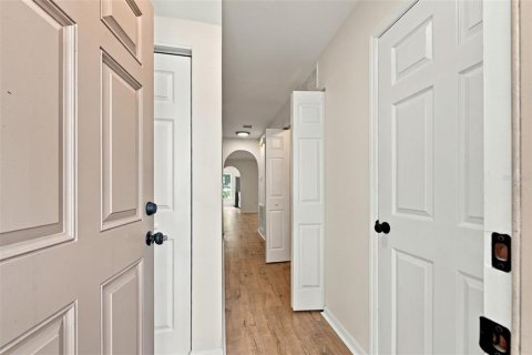 Townhouse in Tampa, Florida 3 bedrooms, 163.88 sq.m. № 2413656 - photo 4