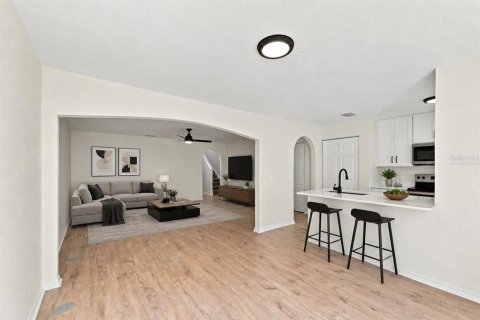 Townhouse in Tampa, Florida 3 bedrooms, 163.88 sq.m. № 2413656 - photo 9