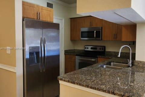 Appartement à louer à West Palm Beach, Floride: 2 chambres, 98.29 m2 № 2038307 - photo 4