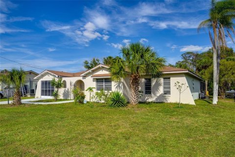 Villa ou maison à vendre à Port Richey, Floride: 3 chambres, 170.38 m2 № 2142975 - photo 2