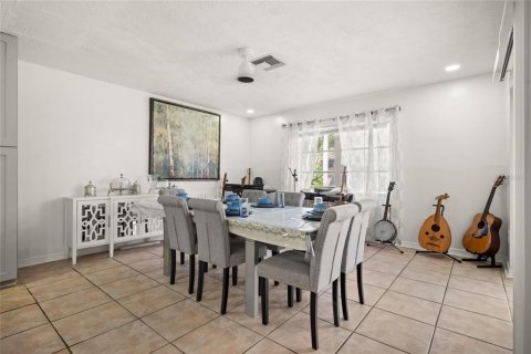 Villa ou maison à vendre à Port Richey, Floride: 3 chambres, 170.38 m2 № 2142975 - photo 8