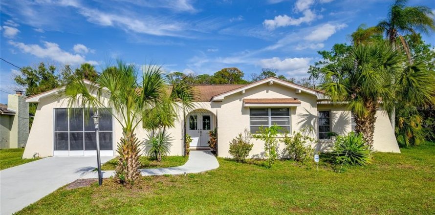 Villa ou maison à Port Richey, Floride 3 chambres, 170.38 m2 № 2142975