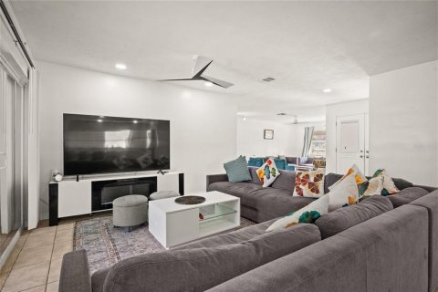 Villa ou maison à vendre à Port Richey, Floride: 3 chambres, 170.38 m2 № 2142975 - photo 12