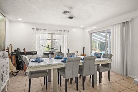 Villa ou maison à vendre à Port Richey, Floride: 3 chambres, 170.38 m2 № 2142975 - photo 9