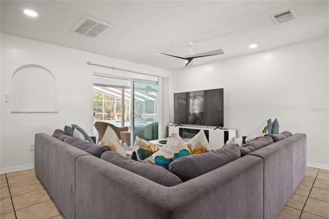 Villa ou maison à vendre à Port Richey, Floride: 3 chambres, 170.38 m2 № 2142975 - photo 11