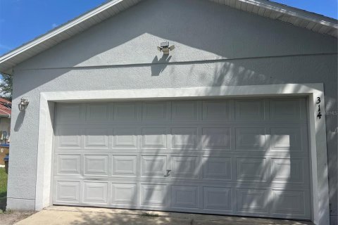 House in Kissimmee, Florida 3 bedrooms, 135.64 sq.m. № 1879537 - photo 1