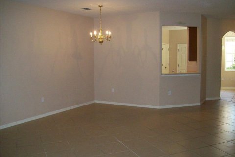 Townhouse in Sarasota, Florida 3 bedrooms, 177.63 sq.m. № 2399246 - photo 2