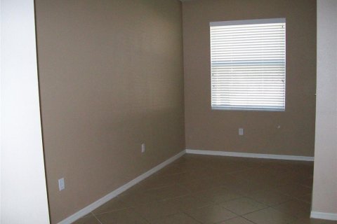 Townhouse in Sarasota, Florida 3 bedrooms, 177.63 sq.m. № 2399246 - photo 5