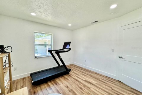 Villa ou maison à louer à Tampa, Floride: 3 chambres, 111.48 m2 № 2112147 - photo 17