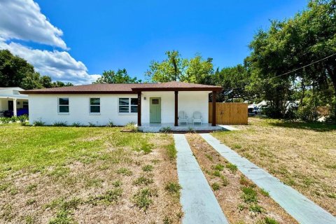 Villa ou maison à Tampa, Floride 3 chambres, 111.48 m2 № 2112147