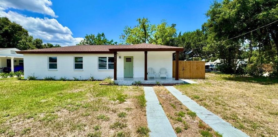 Villa ou maison à Tampa, Floride 3 chambres, 111.48 m2 № 2112147