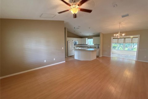 Casa en alquiler en The Villages, Florida, 3 dormitorios, 129.32 m2 № 1802165 - foto 3