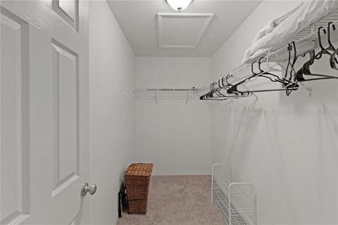 House in The Villages, Florida 3 bedrooms, 169.73 sq.m. № 1642865 - photo 18