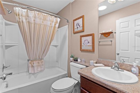 House in The Villages, Florida 3 bedrooms, 169.73 sq.m. № 1642865 - photo 23