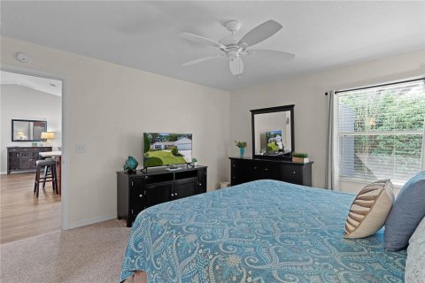 House in The Villages, Florida 3 bedrooms, 169.73 sq.m. № 1642865 - photo 17