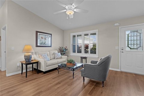 House in The Villages, Florida 3 bedrooms, 169.73 sq.m. № 1642865 - photo 26
