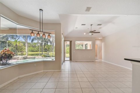 Villa ou maison à louer à Lakewood Ranch, Floride: 4 chambres, 222.97 m2 № 2091858 - photo 13