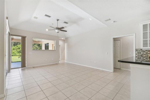 Villa ou maison à louer à Lakewood Ranch, Floride: 4 chambres, 222.97 m2 № 2091858 - photo 14