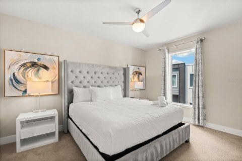 Condo in Kissimmee, Florida, 5 bedrooms  № 2222505 - photo 9