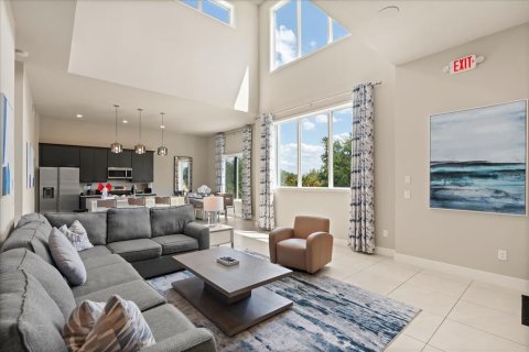 Condo in Kissimmee, Florida, 5 bedrooms  № 2222505 - photo 3