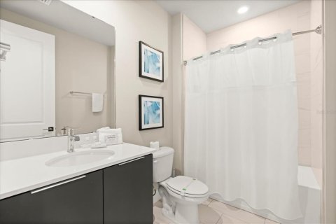 Condo in Kissimmee, Florida, 5 bedrooms  № 2222505 - photo 13