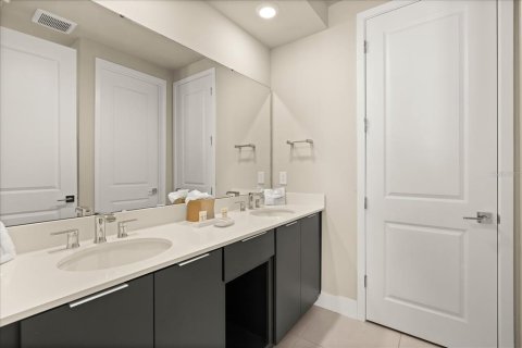 Condo in Kissimmee, Florida, 5 bedrooms  № 2222505 - photo 12