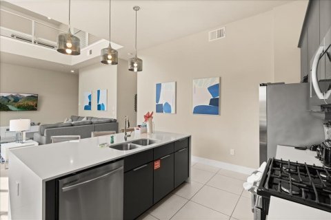 Condo in Kissimmee, Florida, 5 bedrooms  № 2222505 - photo 5