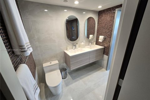 Condominio en alquiler en Miami, Florida, 2 dormitorios, 152.17 m2 № 1895654 - foto 21