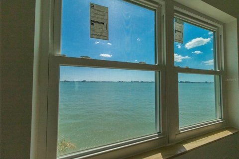 Condominio en venta en Gulfport, Florida, 2 dormitorios, 134.71 m2 № 2151787 - foto 15